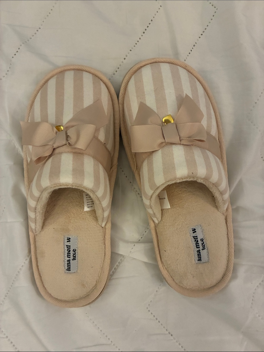 Luna Mellow Luxe Striped Pink Bow Slippers size 9 1/2 - 10 1/2